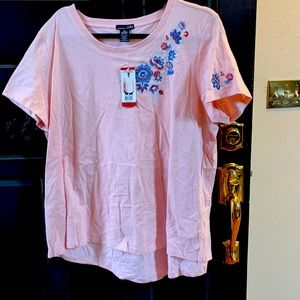 Embroidered tee